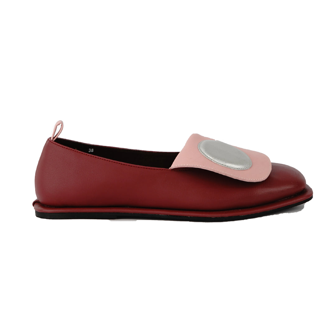 Serenade of Opera Flat Shoes - Maroon/Pink - Silver