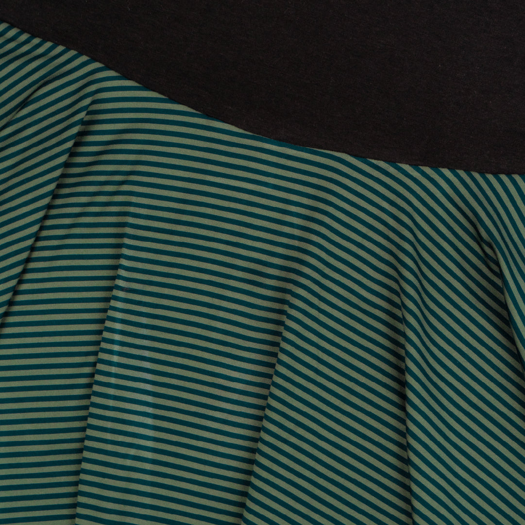 Pattero - Dancing Pattern Dark Stripe Skirt